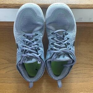 Nike Free Flyknit Gray Sneakers EUC Sz 9.5M